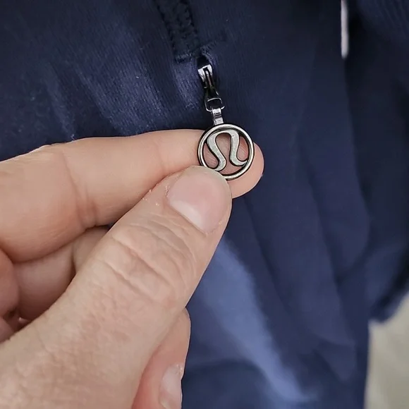 LULULEMON Womens sz6 dark blue two zippered fitted top.Fits Like A Define Jacket - Picture 6 of 10